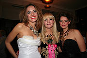 Modedesignerin Ophelia Blaimer (Mi.) zeigte Fashion ihres Labels One of a kind (Foto: MartiN Schmitz)
